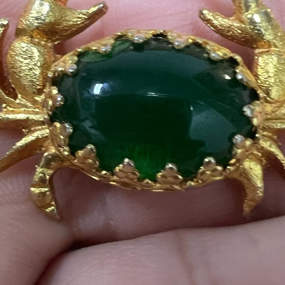 Vintage Crab Brooch Gold Tone Green Cabochon Cancer Zodiac Pin Costume Jewelry - Picture 4 of 11